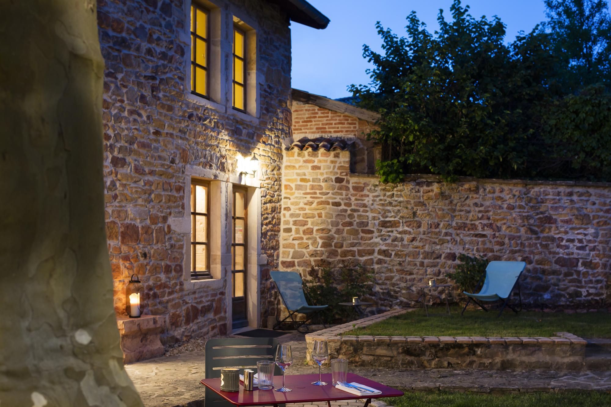 Contact Hotels Le Savigny & Spa Blace Екстер'єр фото